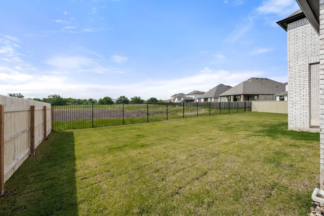 100 Ribera DR, Liberty Hill, TX 78642