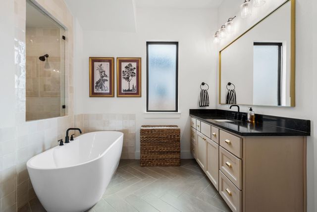 100 Ribera DR, Liberty Hill, TX 78642