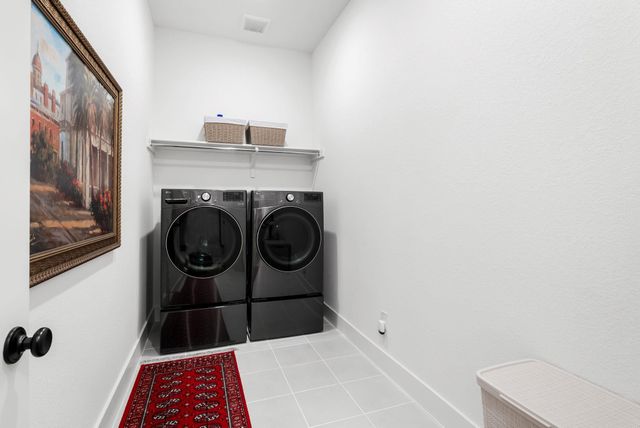 100 Ribera DR, Liberty Hill, TX 78642