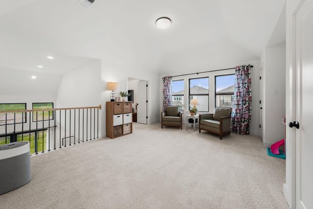 100 Ribera DR, Liberty Hill, TX 78642