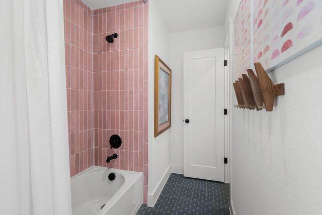 100 Ribera DR, Liberty Hill, TX 78642