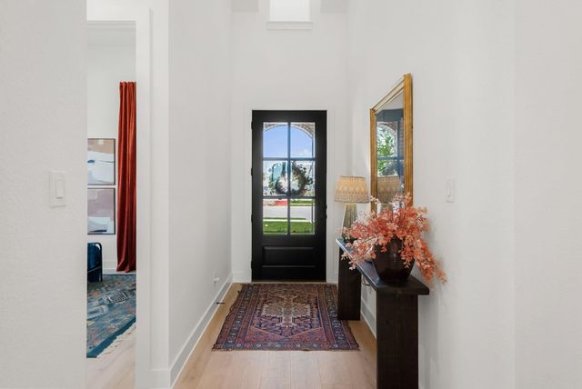 100 Ribera DR, Liberty Hill, TX 78642