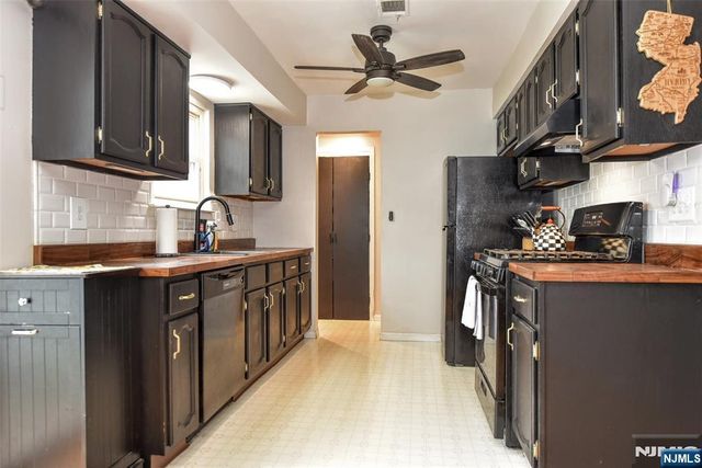 53 Lenape Trail, Washington Boro, NJ 07882