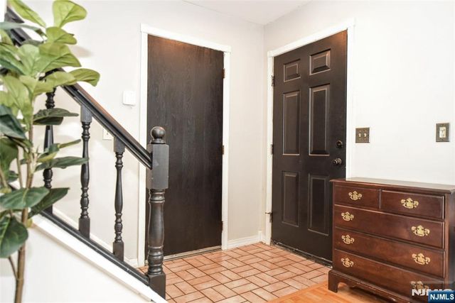 53 Lenape Trail, Washington Boro, NJ 07882