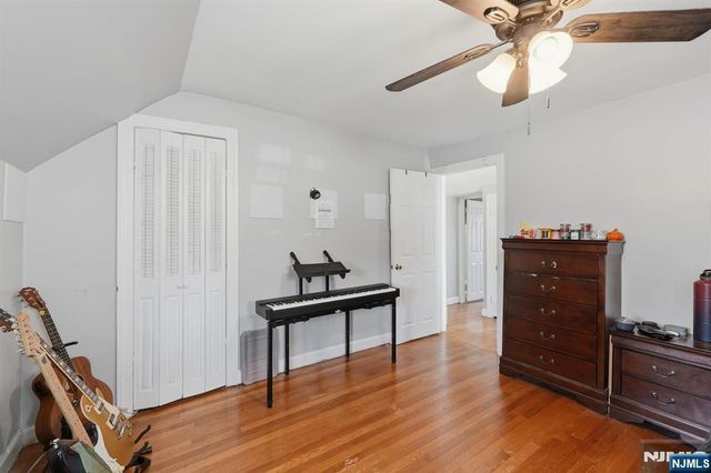 2 Lloyd Place, Belleville, NJ 07109