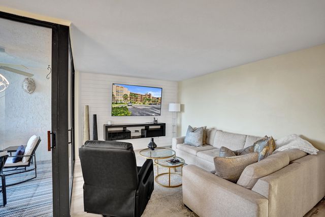 2455 Lindell Boulevard 3305, Delray Beach, FL 33444