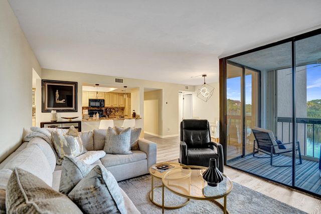 2455 Lindell Boulevard 3305, Delray Beach, FL 33444