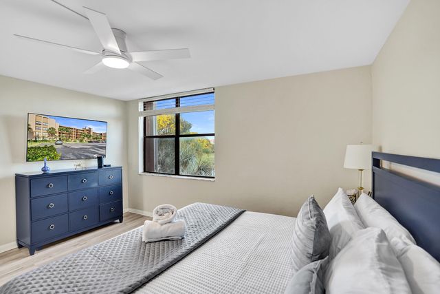 2455 Lindell Boulevard 3305, Delray Beach, FL 33444