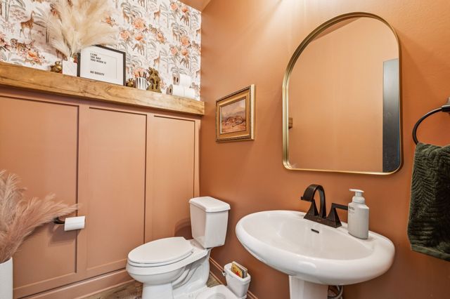 319 Campfire Ct, Winchester, TN 37398