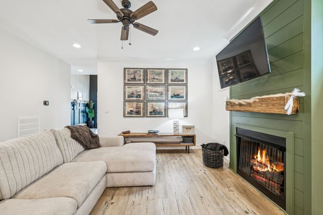 319 Campfire Ct, Winchester, TN 37398