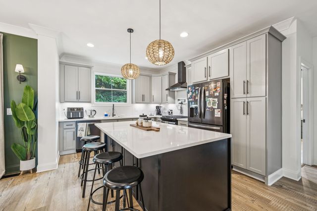 319 Campfire Ct, Winchester, TN 37398