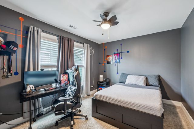 319 Campfire Ct, Winchester, TN 37398