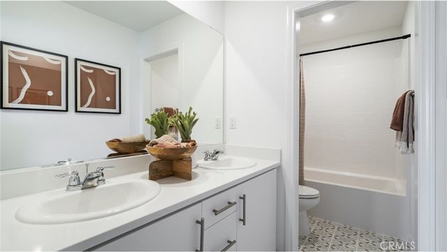 303 Grand Sky Lane, Perris, CA 92570