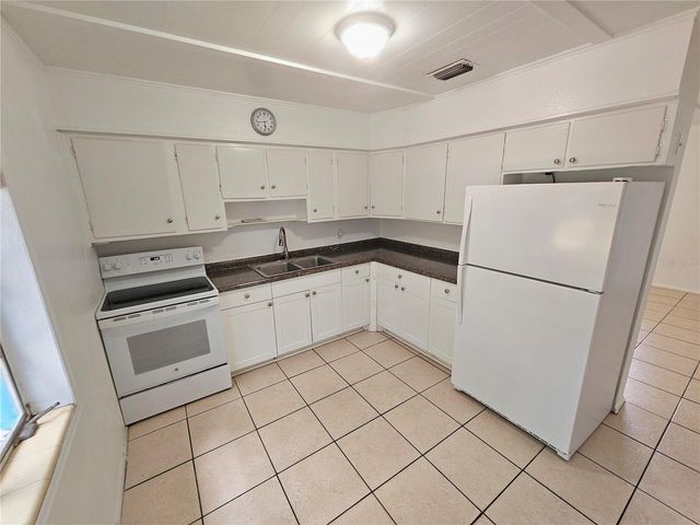 10532 51ST TERRACE N, St Petersburg, FL 33708