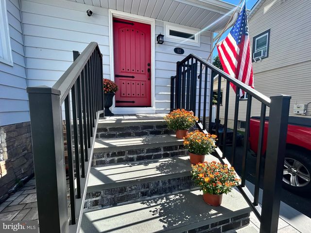92 BRADFORD AVE, Little Falls, NJ 07424