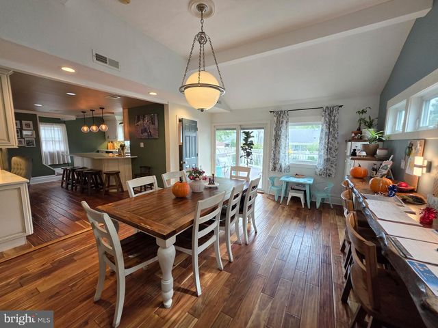92 BRADFORD AVE, Little Falls, NJ 07424
