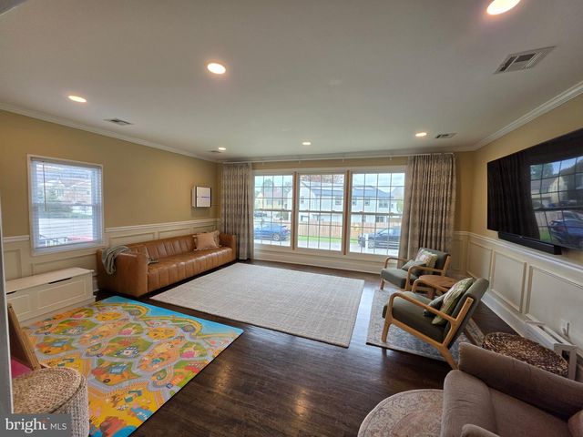 92 BRADFORD AVE, Little Falls, NJ 07424
