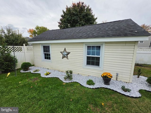 92 BRADFORD AVE, Little Falls, NJ 07424