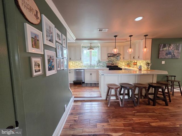 92 BRADFORD AVE, Little Falls, NJ 07424