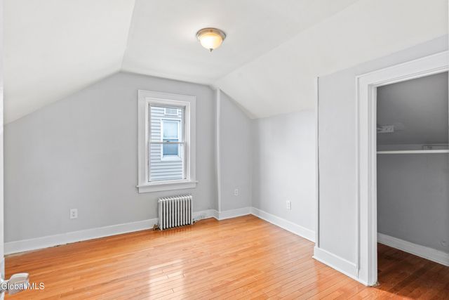 14 Woodside Avenue, Colonie, NY 12205