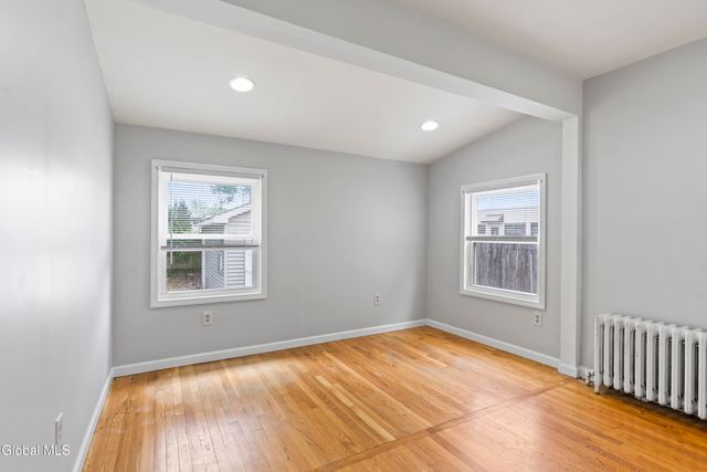 14 Woodside Avenue, Colonie, NY 12205