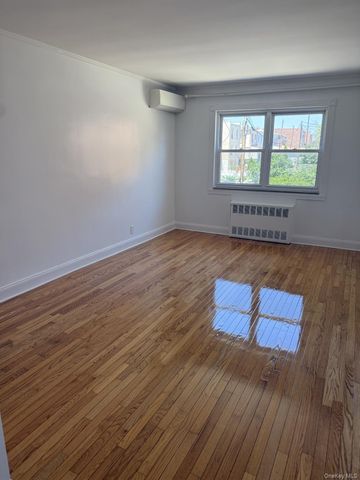 7111 60th Avenue, Maspeth, NY 11378