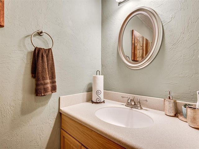 1828 NW 176th Street, Edmond, OK 73012