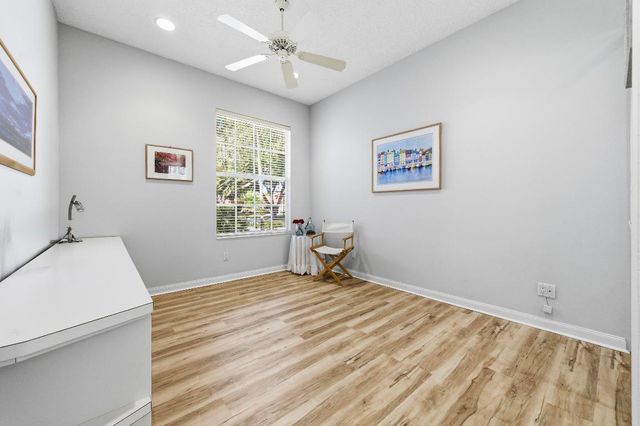 325 Kelsey Park Circle, Palm Beach Gardens, FL 33410