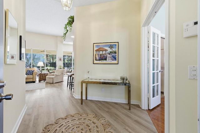 325 Kelsey Park Circle, Palm Beach Gardens, FL 33410