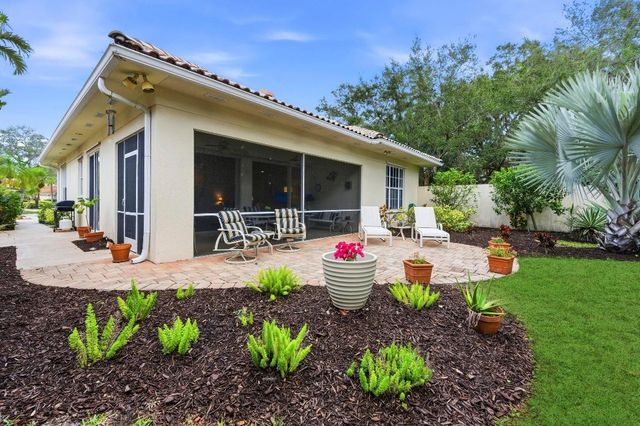 325 Kelsey Park Circle, Palm Beach Gardens, FL 33410