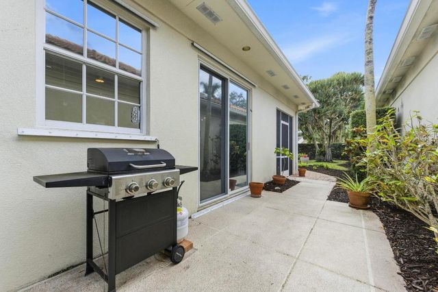 325 Kelsey Park Circle, Palm Beach Gardens, FL 33410