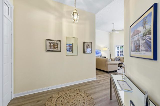 325 Kelsey Park Circle, Palm Beach Gardens, FL 33410