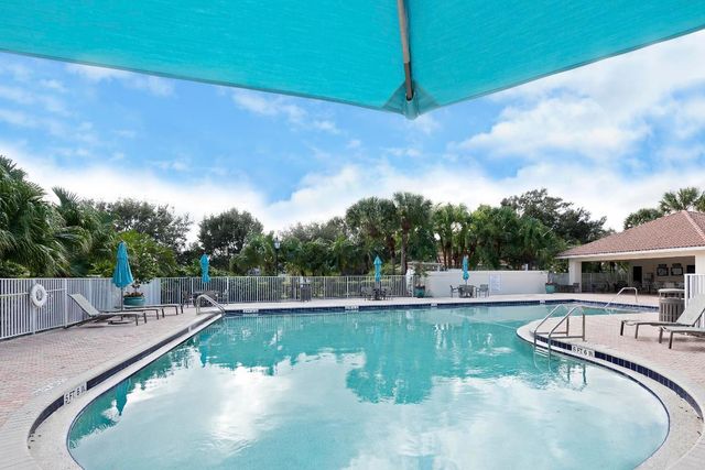 325 Kelsey Park Circle, Palm Beach Gardens, FL 33410