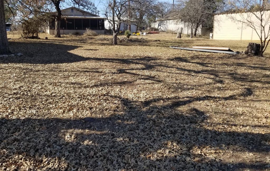 722 Pecan LN, Cottonwood Shores, TX 78657