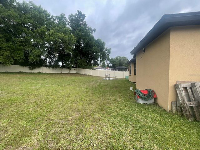 824 VINO VERDE CIRCLE, Brandon, FL 33511