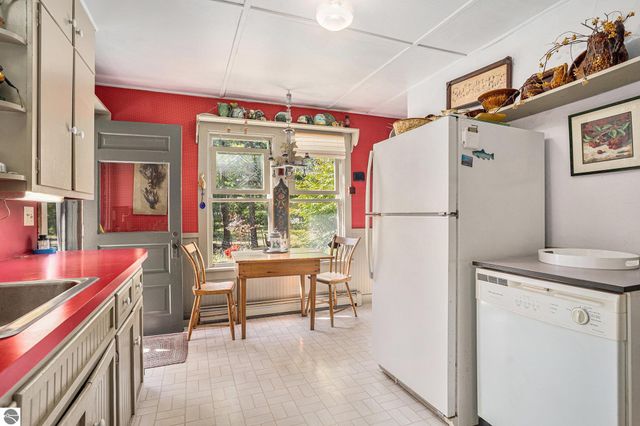 5760 W Crystal View Road, Glen Arbor, MI 49636