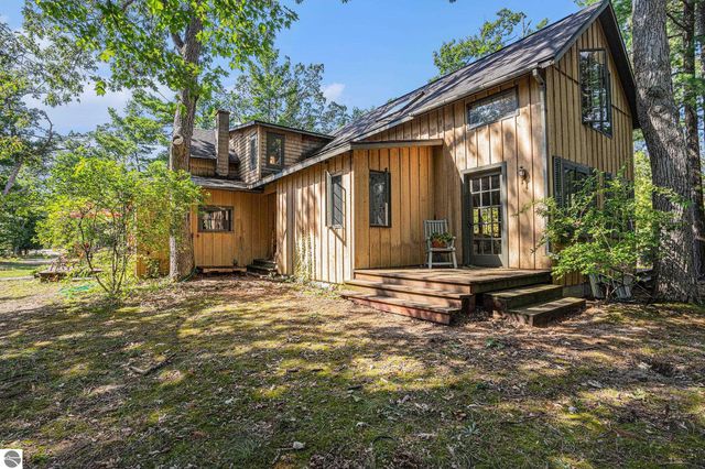 5760 W Crystal View Road, Glen Arbor, MI 49636