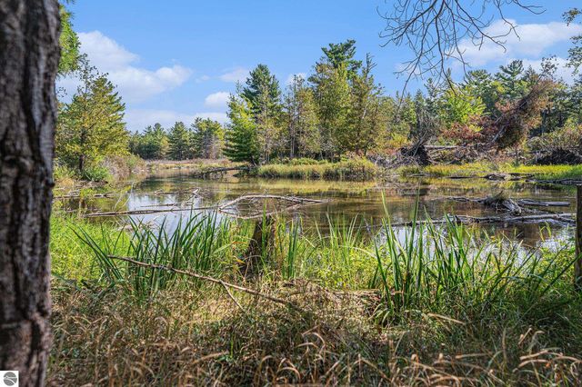 5760 W Crystal View Road, Glen Arbor, MI 49636