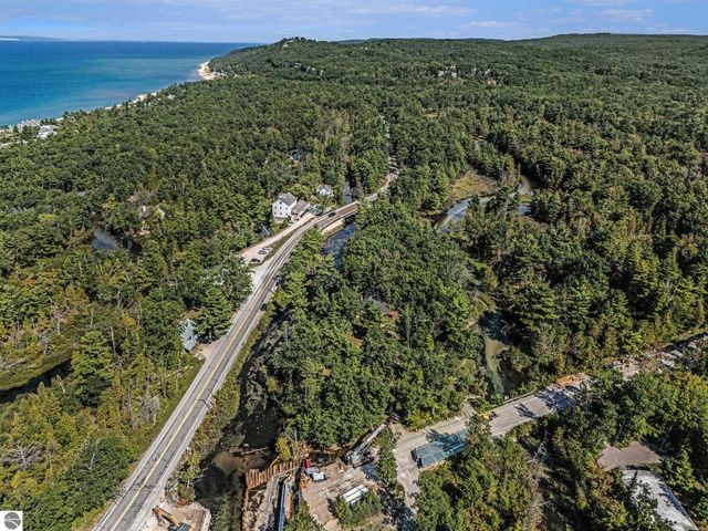 5760 W Crystal View Road, Glen Arbor, MI 49636