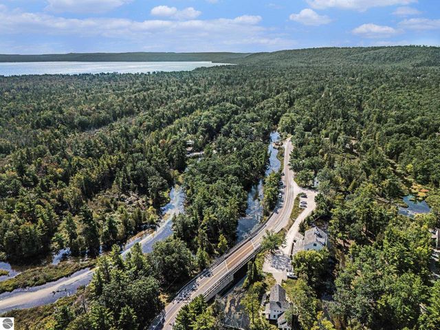 5760 W Crystal View Road, Glen Arbor, MI 49636