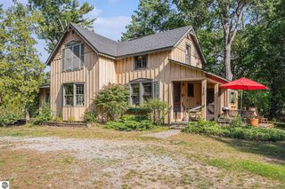 5760 W Crystal View Road, Glen Arbor, MI 49636