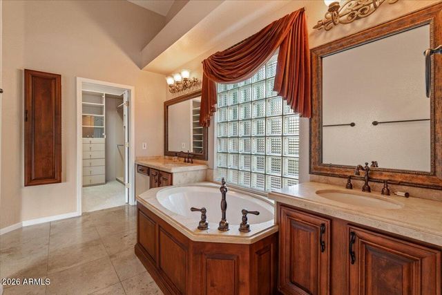 9616 N 27TH Street, Phoenix, AZ 85028