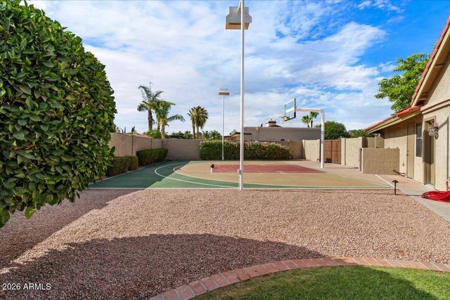 9616 N 27TH Street, Phoenix, AZ 85028