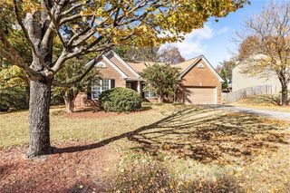 1535 Argonne Lane, Alpharetta, GA 30004