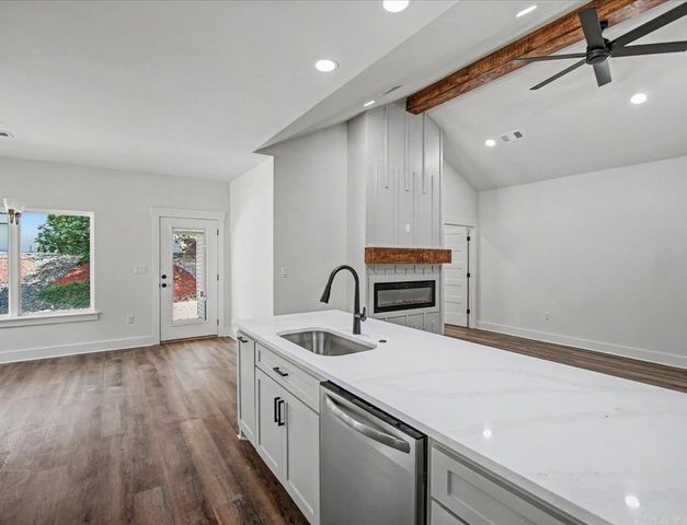 115 Glock Lane, Hot Springs, AR 71913