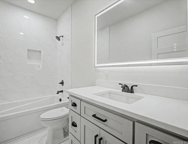 115 Glock Lane, Hot Springs, AR 71913