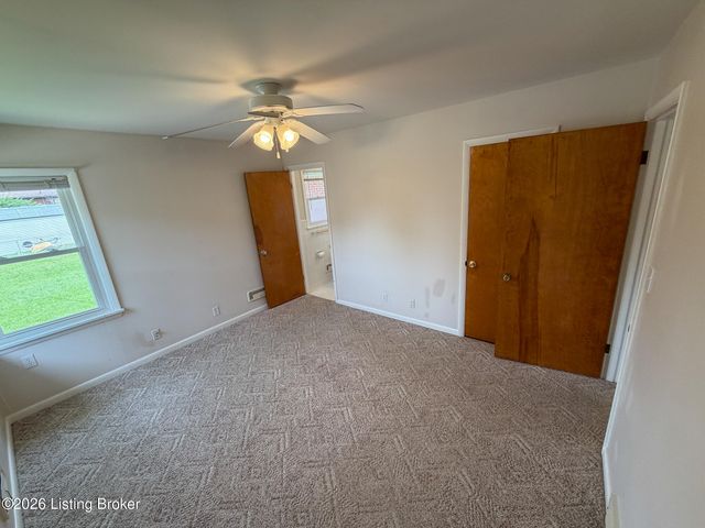 1813 Wesley Ave, Louisville, KY 40220
