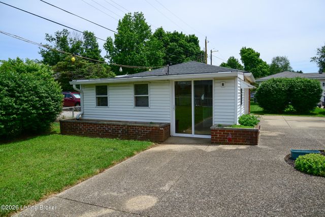 1813 Wesley Ave, Louisville, KY 40220
