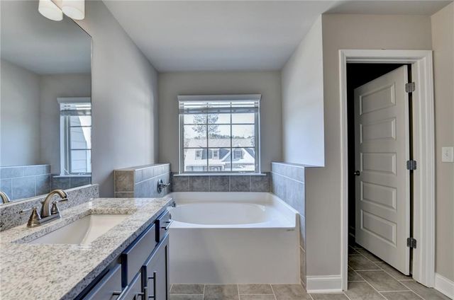 271 Hinton Farm Way, Dacula, GA 30019