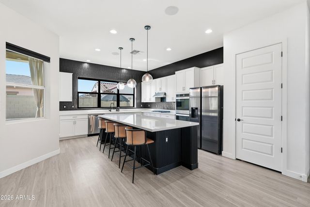 9463 E Theia Drive, Mesa, AZ 85212